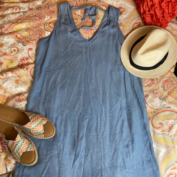 GAP Dresses & Skirts - GAP • Chambray Dress